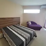 Apartament Апартамент С Две Спални Градина К-С Black Sea Star Черноморец *