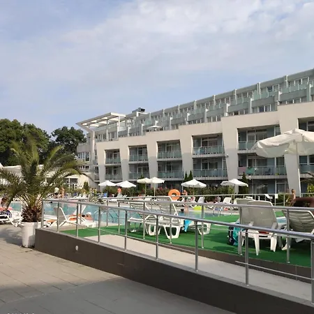 Apartment Къмпинг Градина - Тристаен Апартамент С Две Спални В К-С Черноморска Звезда *